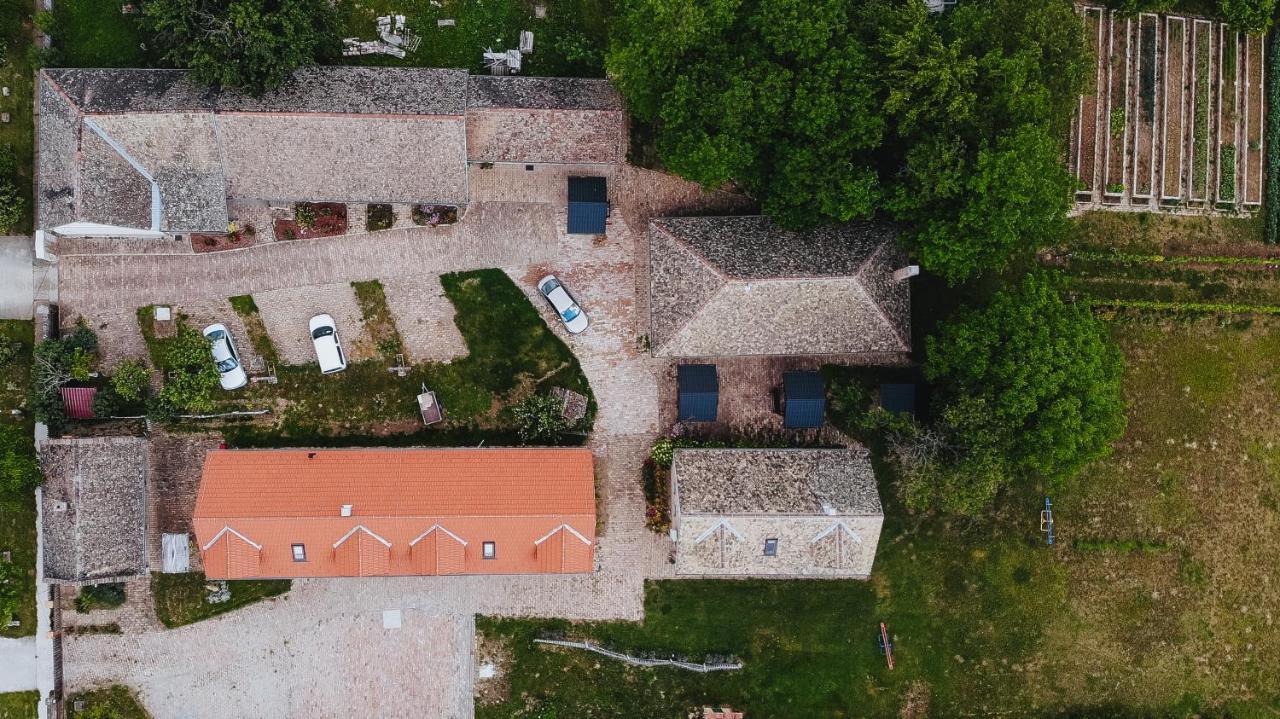 Sobe Kod Baje - Baranjska Kuca Bed and Breakfast Karanac Buitenkant foto